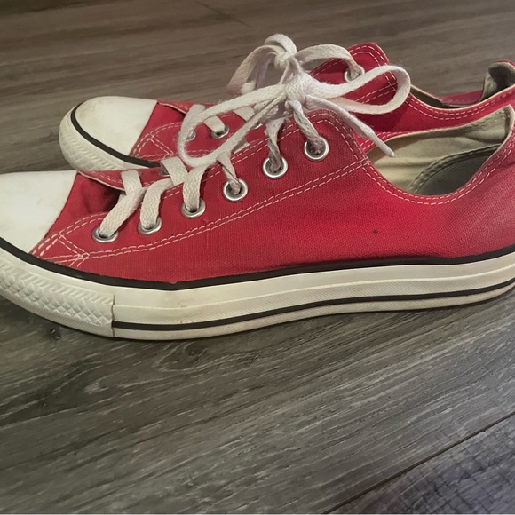 Red Converse - Picture 4 of 4